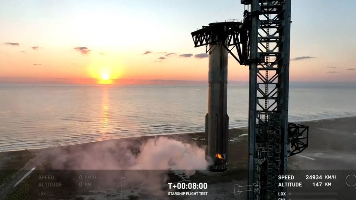 SpaceX makes history starship